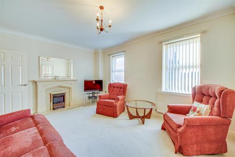 2 bedroom apartment for sale, Knowsley Road, Southport PR9