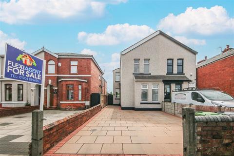 3 bedroom semi-detached house for sale, Clifford Road, Southport PR8
