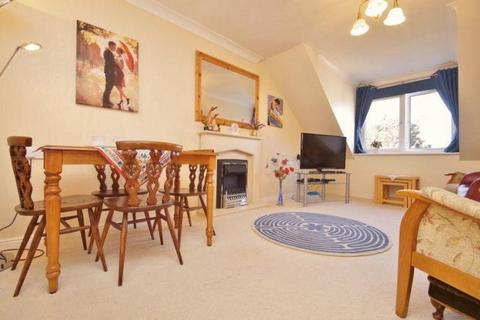 2 bedroom flat for sale, Chase Close, Southport PR8