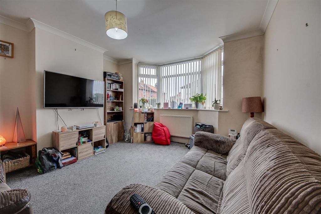 Guildford Road, Southport PR8 3 bed semidetached house for sale £200,000