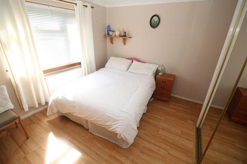 4 Larch Walk, Wemyss Bay, PA18 6BJ