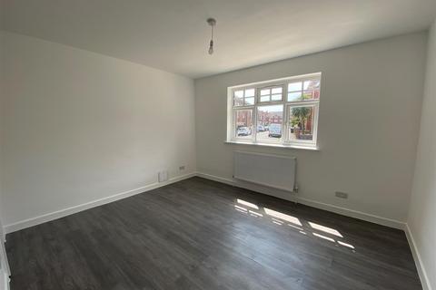 2 bedroom apartment to rent, Firle Road, Eastbourne BN22