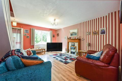 3 bedroom terraced house for sale, Wetherby Gardens, Charlton, Andover