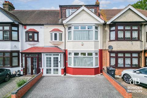 5 bedroom terraced house for sale, Wanstead Lane, Ilford