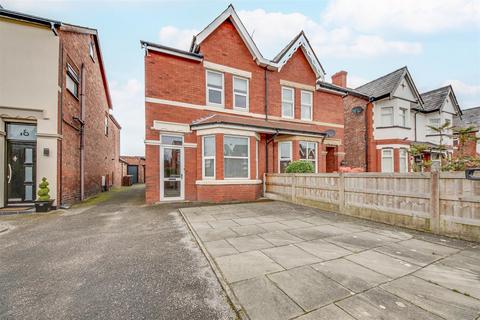 2 bedroom semi-detached house for sale, Vernon Road, Southport PR9