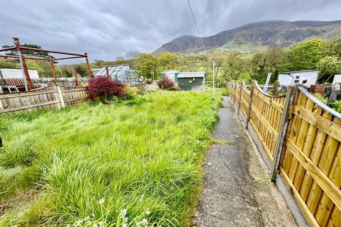 3 bedroom terraced house for sale, Trefor, Caernarfon