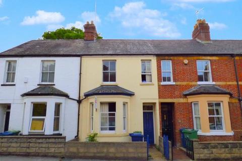 4 bedroom house to rent, Boulter Street