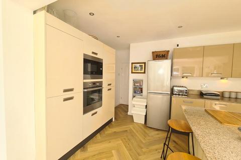 42 Ansell Grove, Carshalton, SM5 2BB