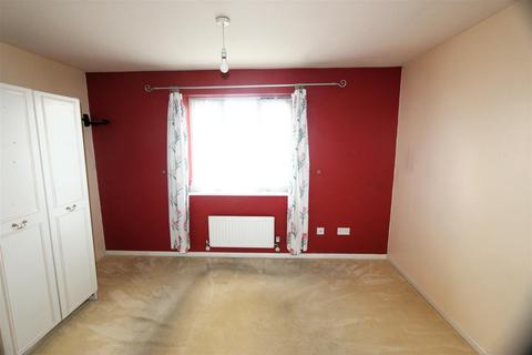 2 bedroom terraced house to rent, Shorefields, Gillingham ME8