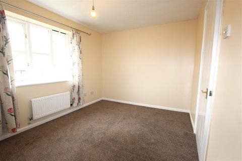 2 bedroom terraced house to rent, Shorefields, Gillingham ME8