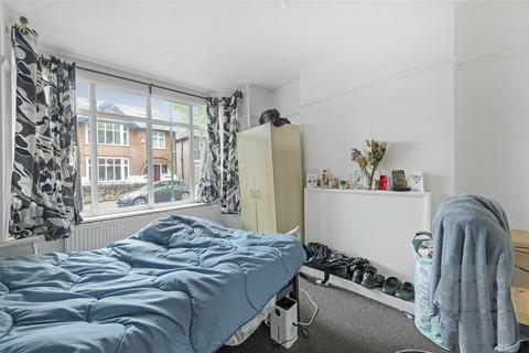 3 bedroom detached house for sale, Harrington Drive, Nottingham NG7