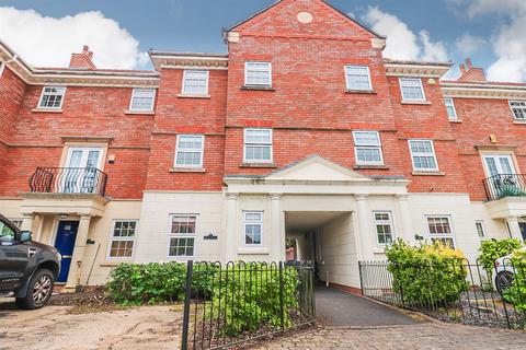 4 bedroom townhouse for sale, Woodvale Court, Southport PR9