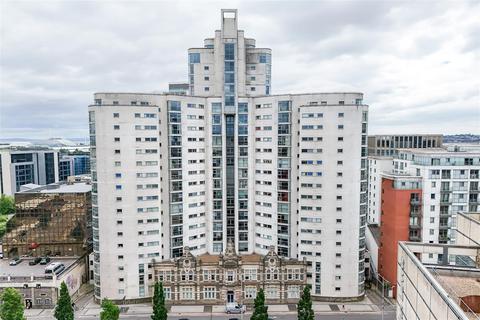 1 bedroom penthouse to rent, Altolusso, Bute Terrace, Cardiff