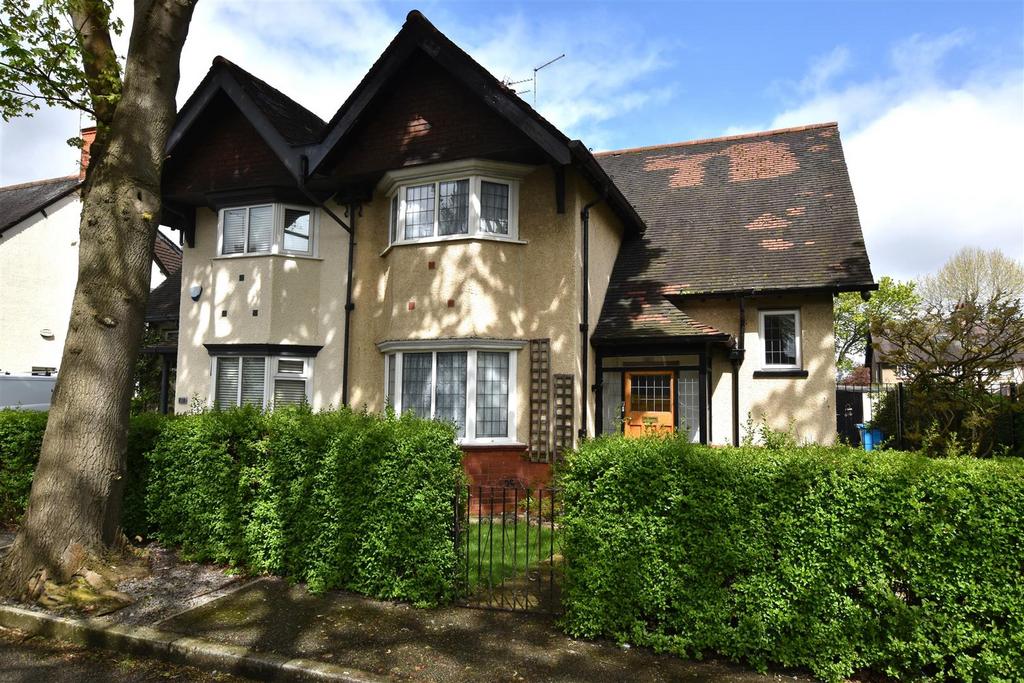 Maytree Avenue, Hull 3 bed semidetached house for sale £175,000