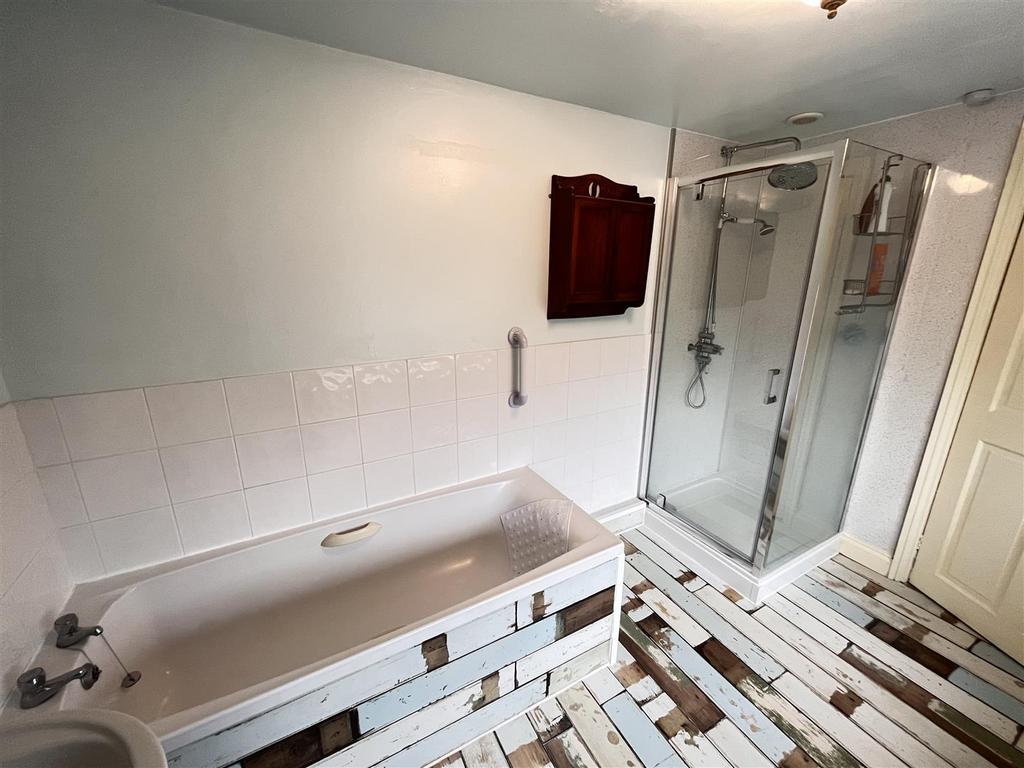 Bathroom 2nd angle.JPG