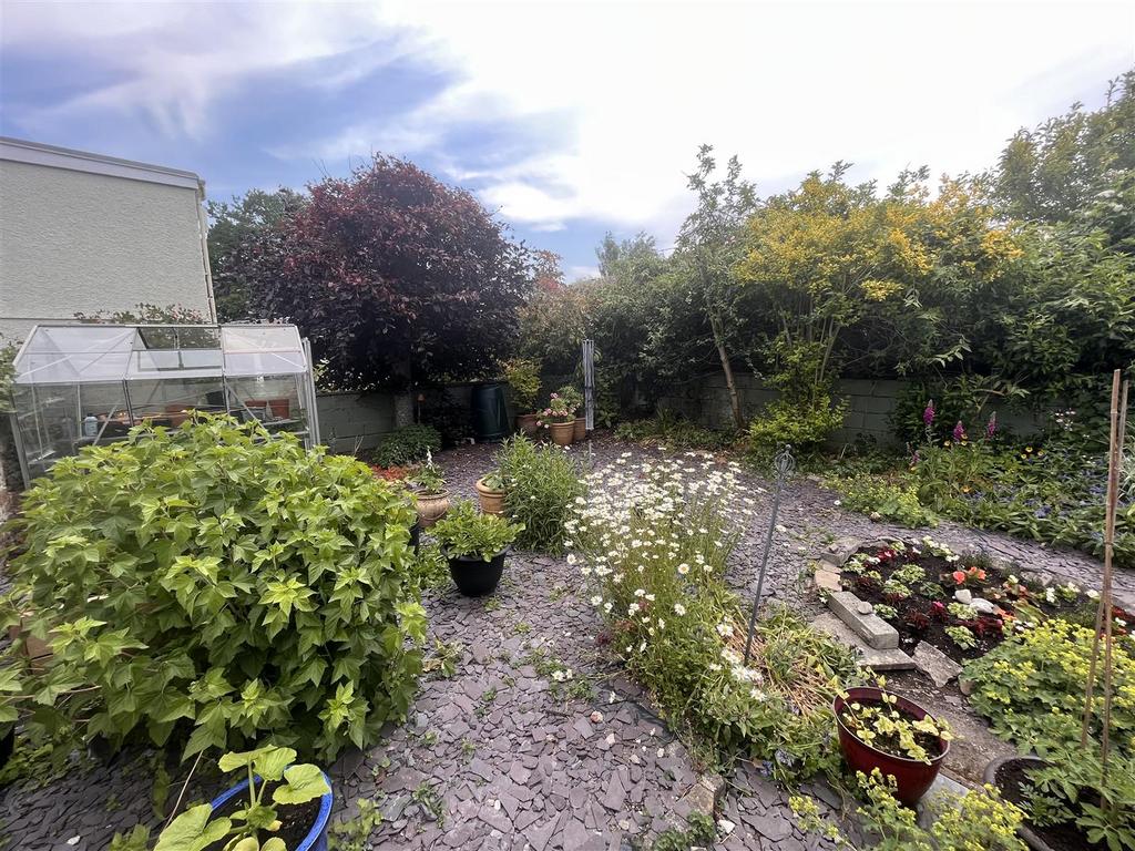 New garden 2.JPG