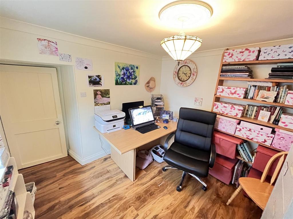 Study/bedroom