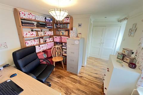 57 Stone Street, Llandovery, SA20 0DQ