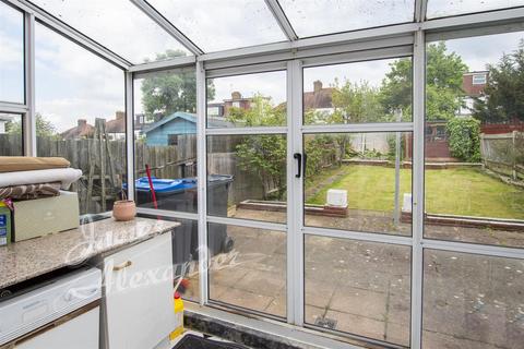 92 Isham Road, London, SW16 4TF