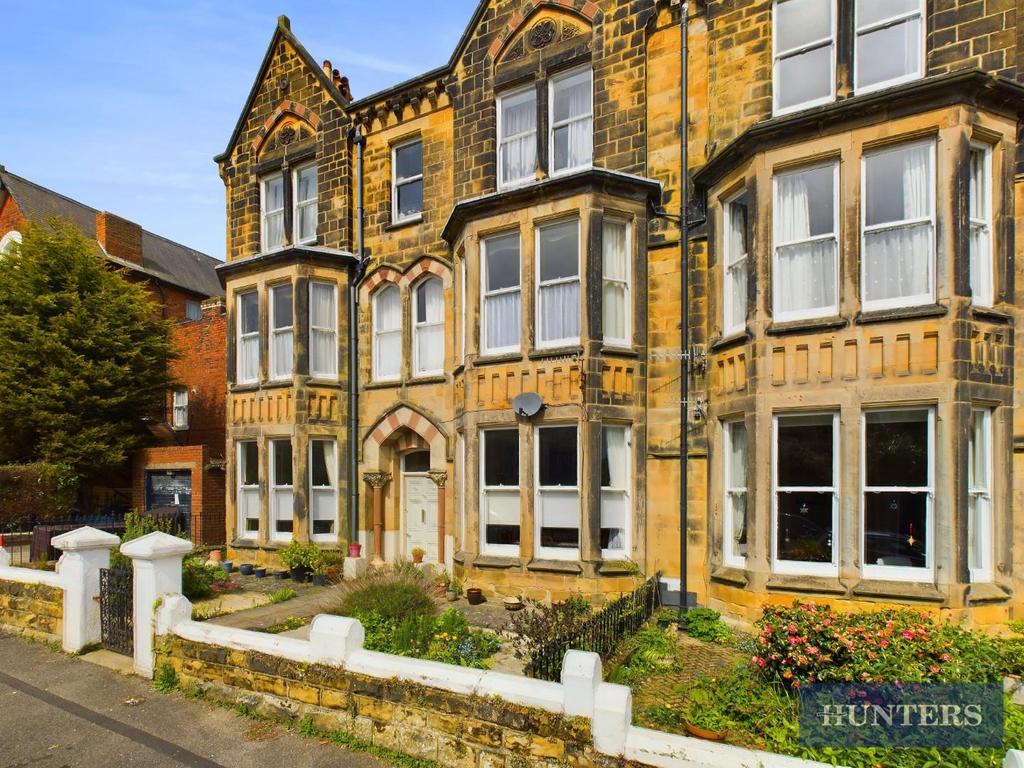 Avenue Victoria, Scarborough 2 bed apartment for sale £170,000