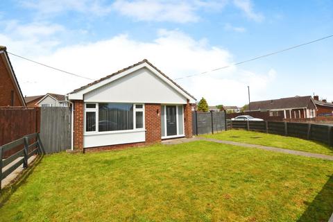 2 bedroom detached bungalow for sale, Stockwood Lane, Stockwood, Bristol