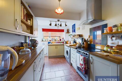 3 bedroom terraced house for sale, Woodall Avenue, Scarborough