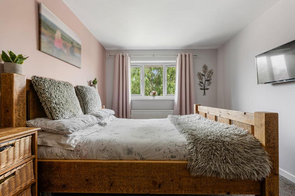 BED 1 03.jpg