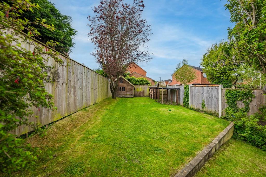 REAR GARDEN 06.jpg
