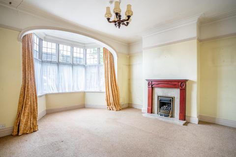 5 bedroom semi-detached house for sale, Derwent Road, York