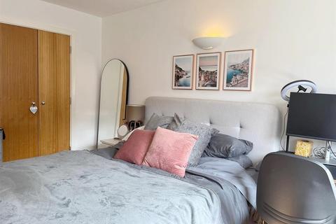 1 bedroom apartment to rent, Watermarque, 100 Browning Street, Birmingham