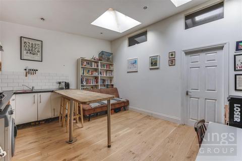 1 bedroom flat for sale, Brunner Road, London