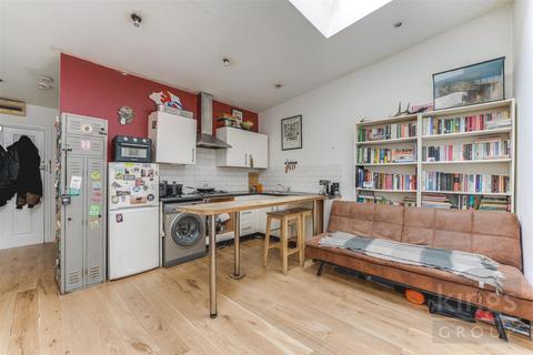 1 bedroom flat for sale, Brunner Road, London