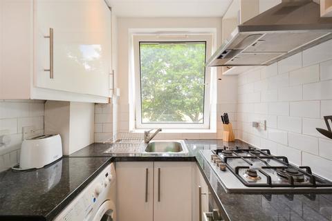 1 bedroom flat for sale, Barwell House, Menotti Street, London
