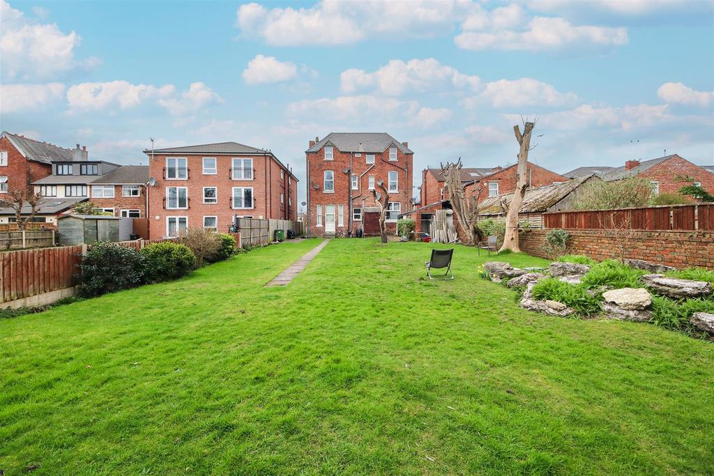 Windsor Road, Southport PR9 12 bed block of apartments for sale £550,000