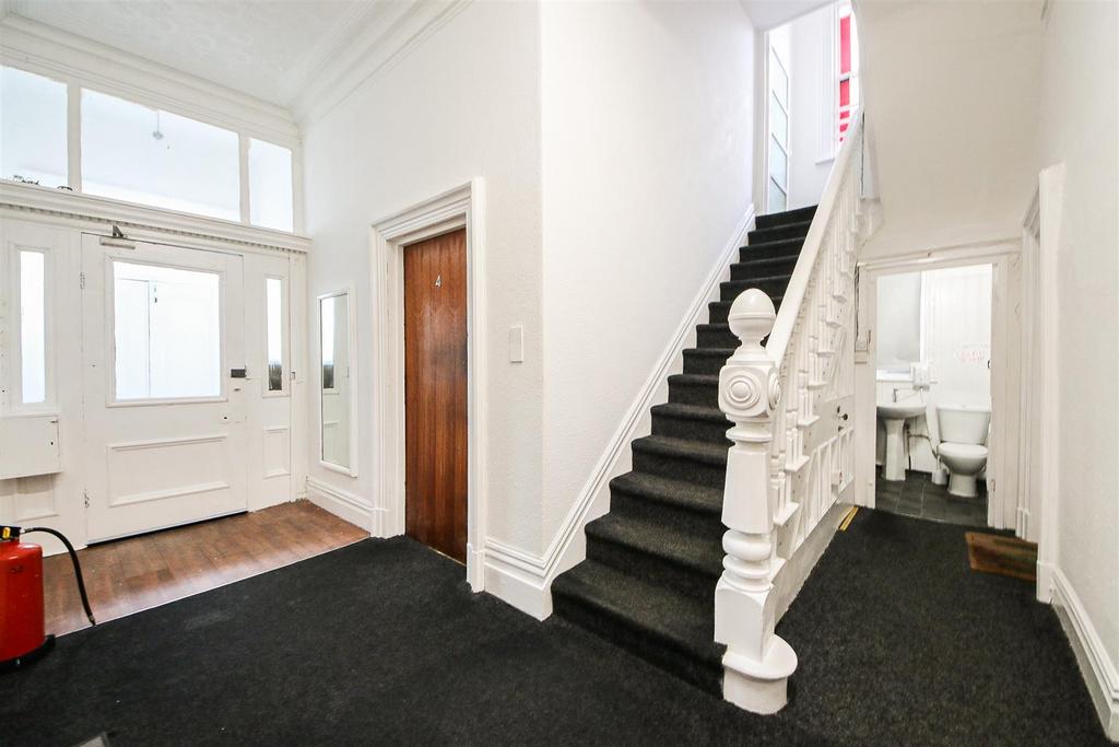 Windsor Road, Southport PR9 12 bed block of apartments for sale £550,000