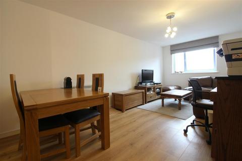 1 bedroom flat to rent, Turnpike Court, High Street, Waltham Cross