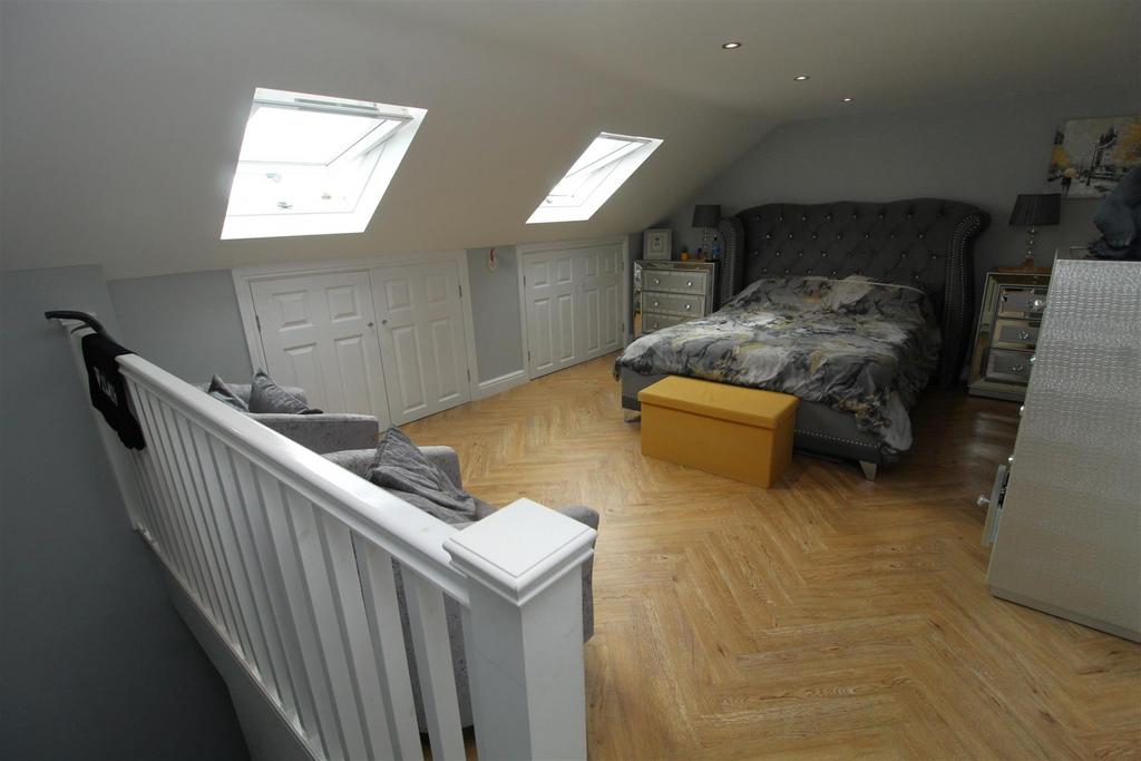 Bed1.JPG