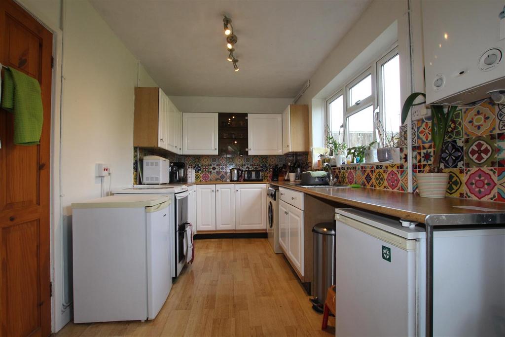 Kitchen / Breakfast Room