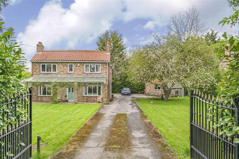 4 bedroom detached house for sale, Hull Road, Dunnington, York, YO19 5LR