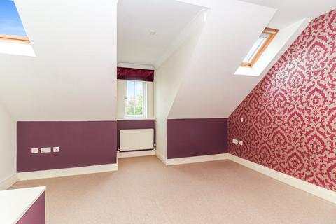 3 bedroom terraced house for sale, Cameron Road, Chesham, Buckinghamshire, HP5