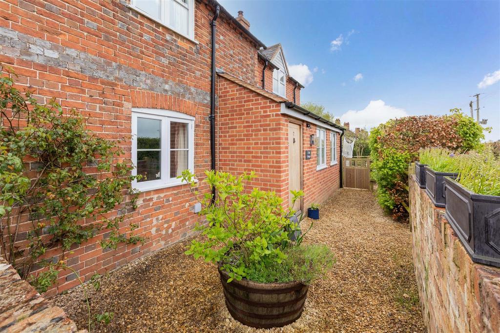2 Oak Cottages-9.jpg