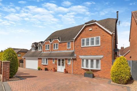 5 bedroom detached house for sale, Hawthorne Close, Sutton-in-Ashfield