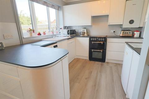 3 bedroom detached house for sale, Siskin Green, Lowestoft