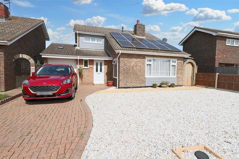 3 bedroom detached house for sale, Siskin Green, Lowestoft