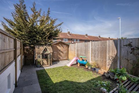 4 bedroom terraced house for sale, South Farm Road, Worthing, West Sussex, BN14 7AU