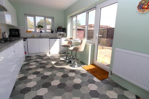 2 bedroom terraced bungalow for sale, Grove Crescent, Littlehampton