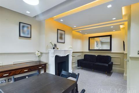 1 bedroom flat to rent, Coombe Road, Croydon