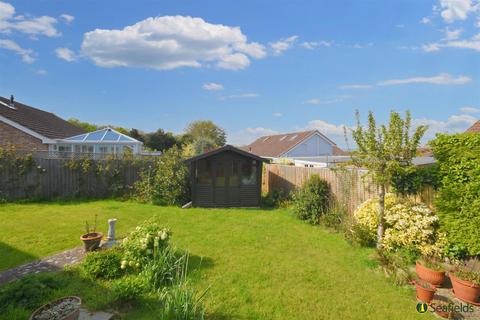 2 bedroom detached bungalow for sale, Spencer Glade, Ryde, PO33 3AJ