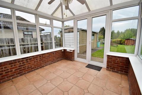 2 bedroom semi-detached bungalow for sale, Linnell Road, Rugby CV21