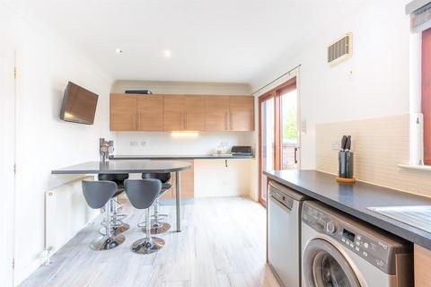 8 Greig Place, Perth, PH1 2UJ